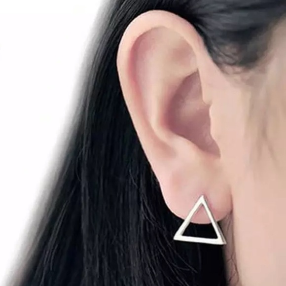 New Geometry Hollow Triangle Stud Earrings - Picture 2 of 4